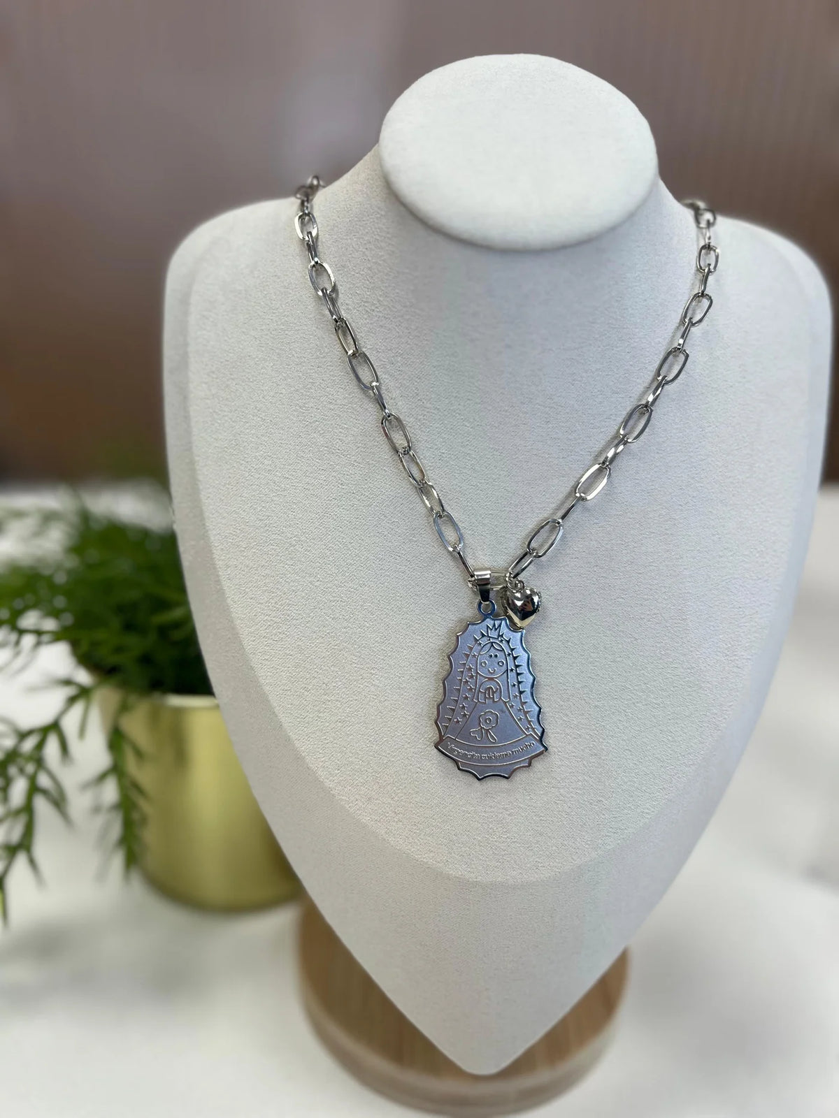 Vallita Necklace