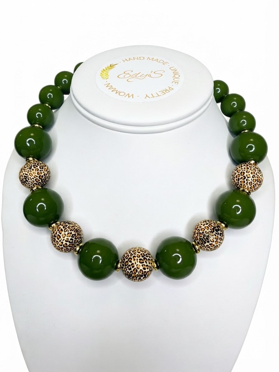 Candy Bom Animal Print neck