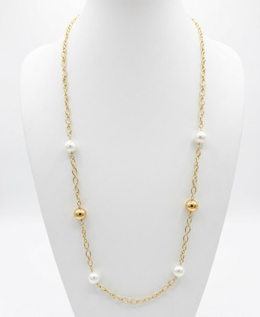 MAGESTIC LARGE GOLD
AND PEARL NECKLACE