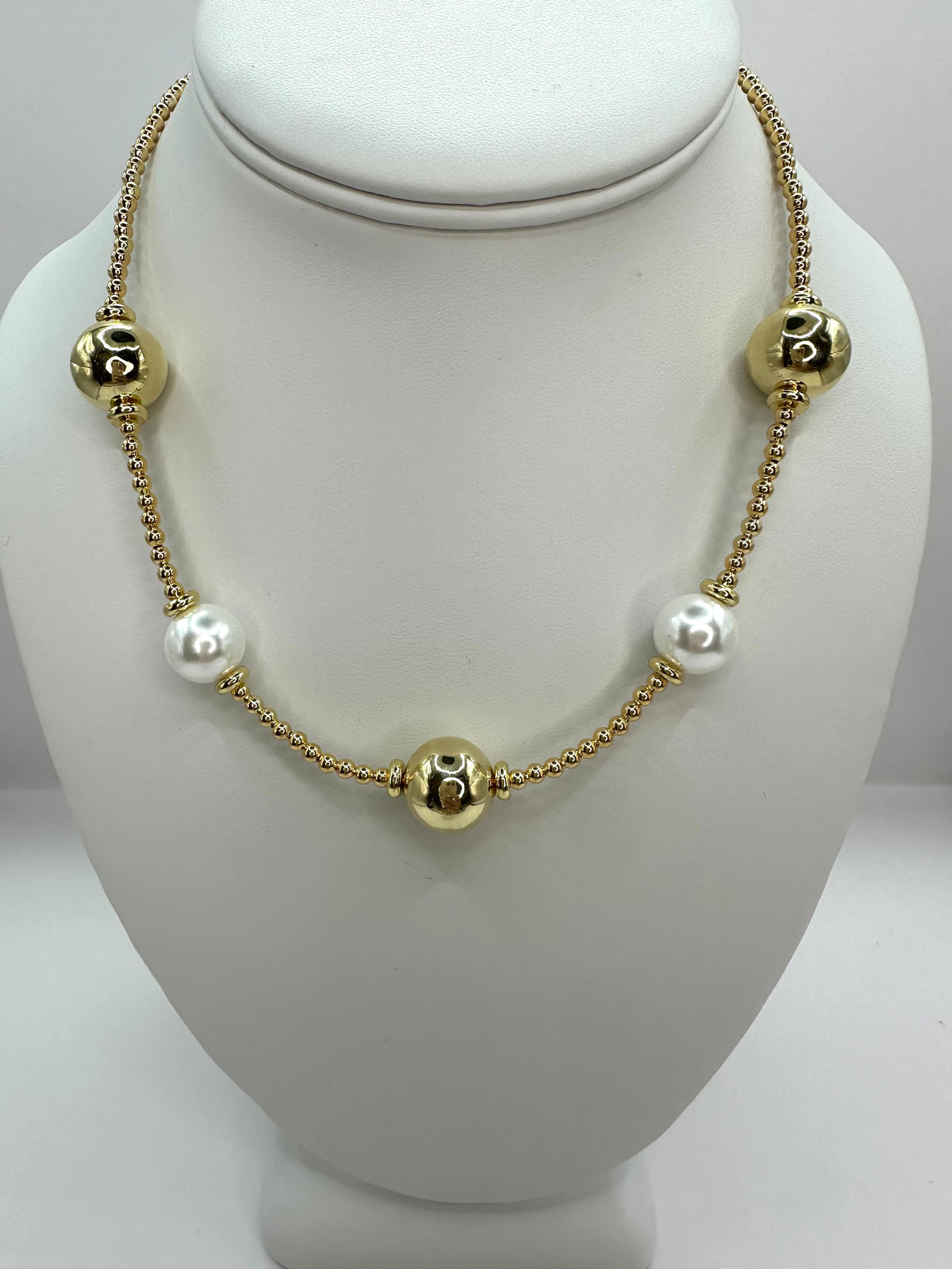 Magestic Gold Choker
