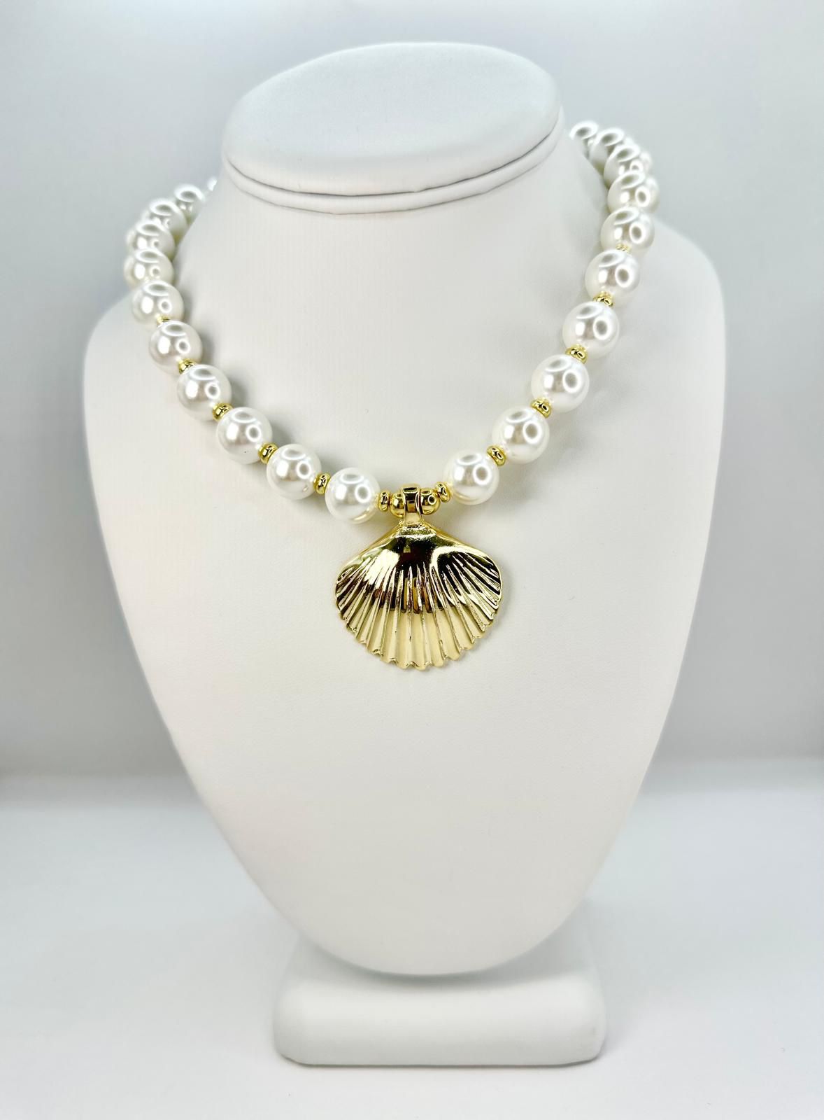 Seashell Choker