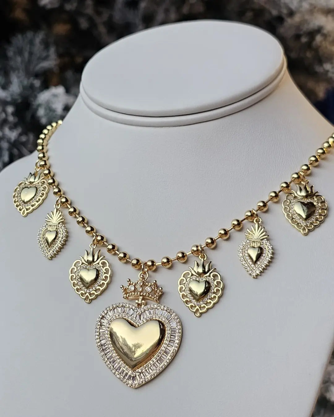 Queen Necklace