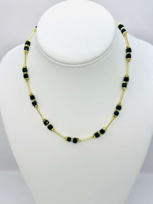 Amelia green choker