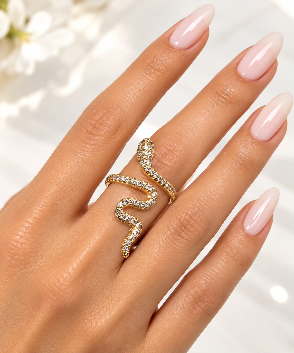 Snake esmeralda ring