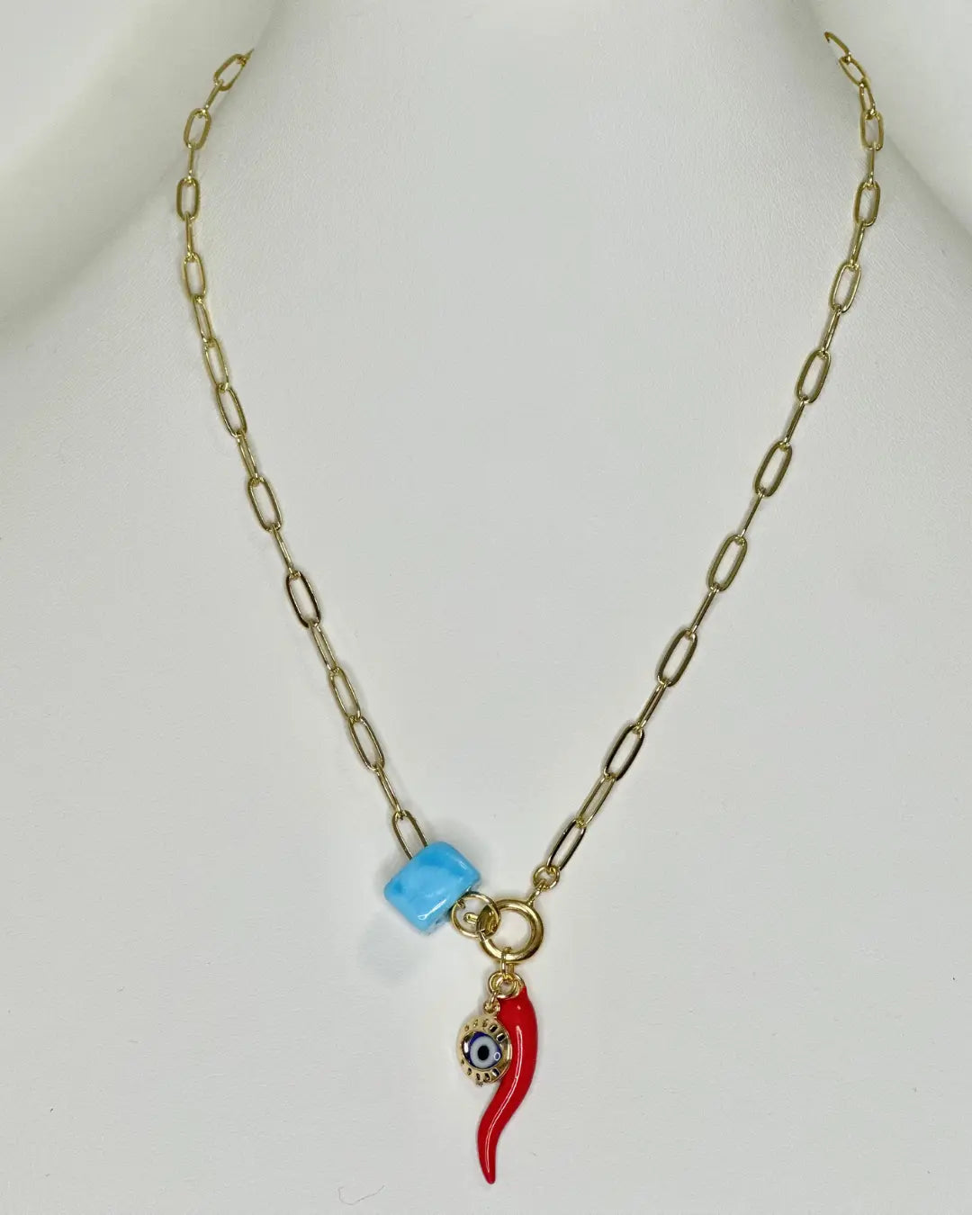 Amuleto Necklace